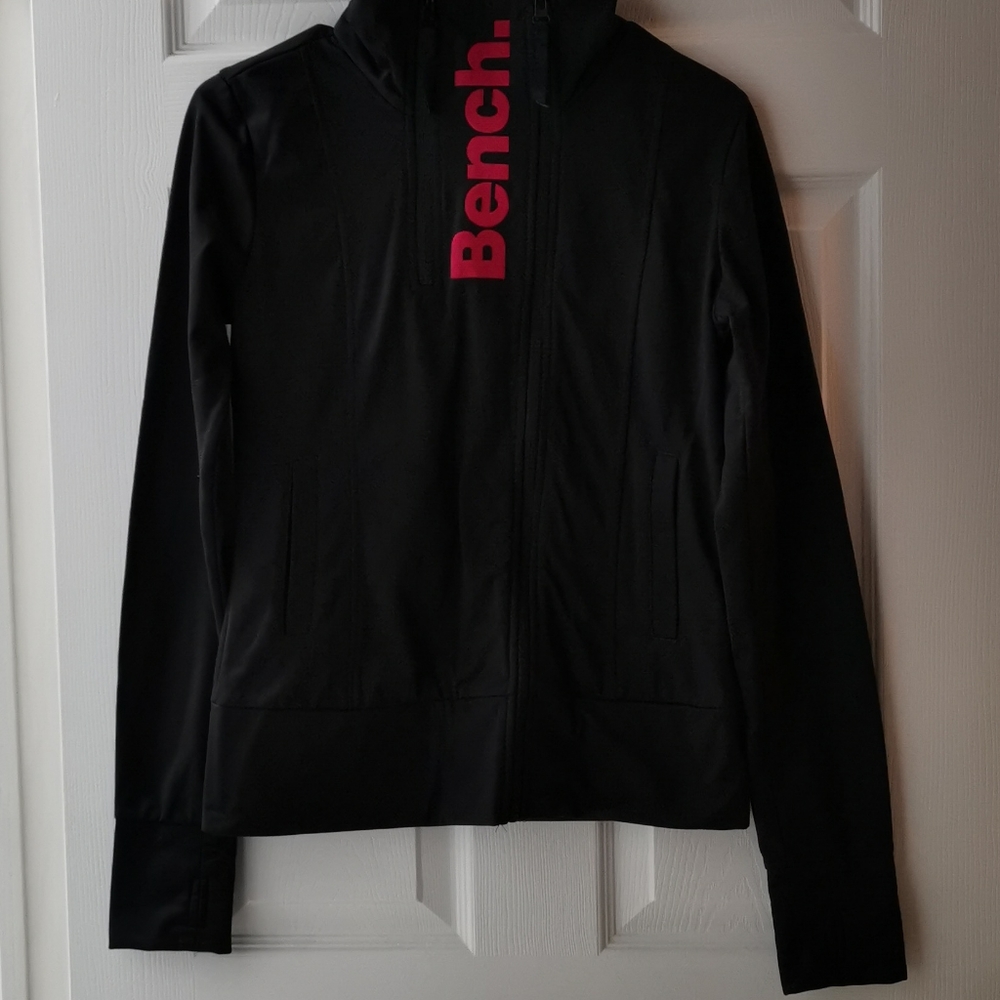 Bench zip up sweater